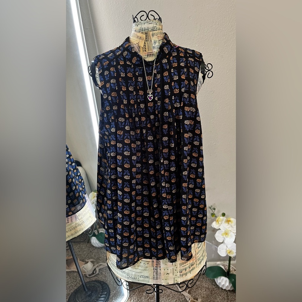 Ann Taylor Black Smocked Sleeveless Blouse